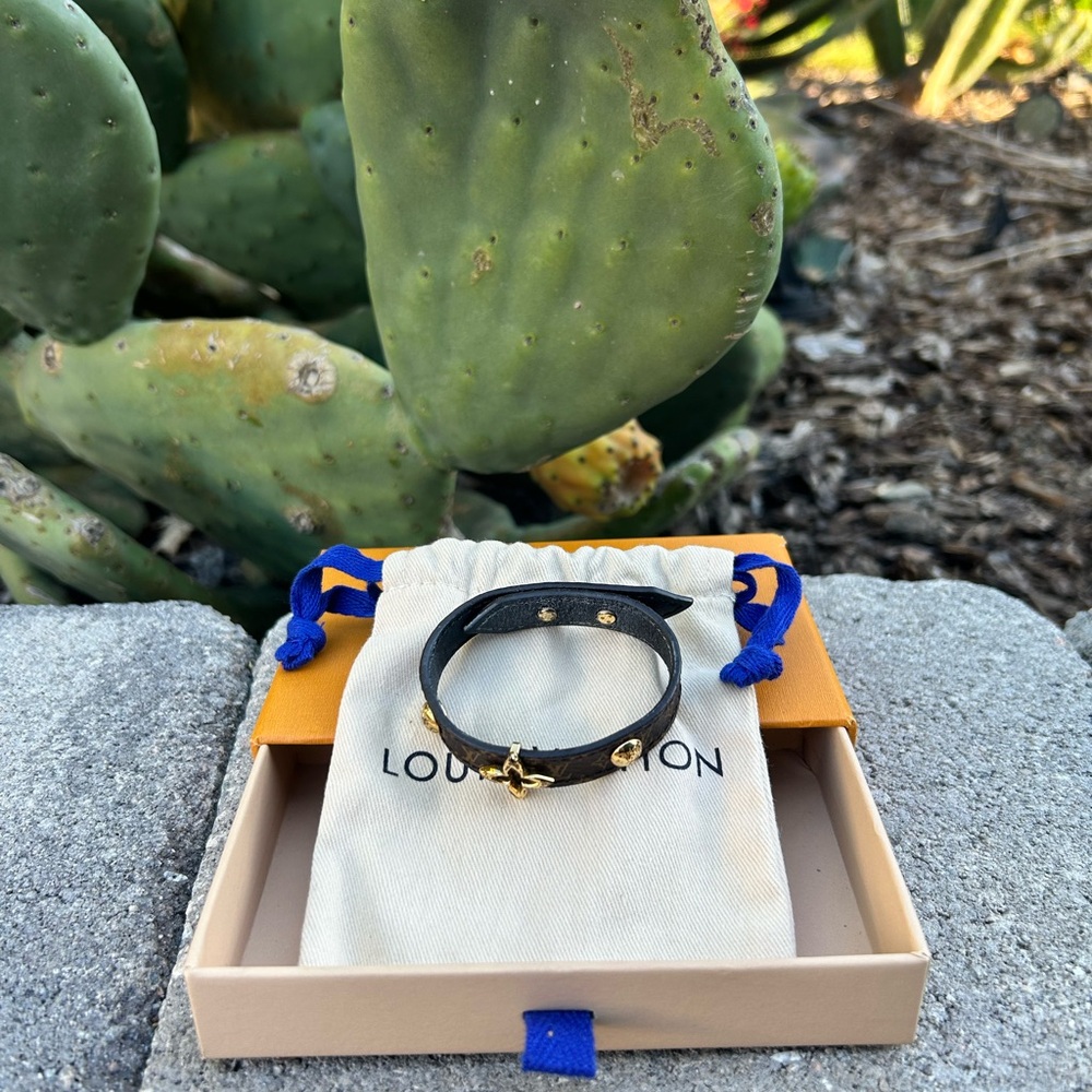 Louis Vuitton Monogram Bracelet - Picture 4 of 4